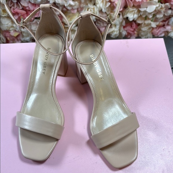Birdy Grey Cream Heels with Ankle Strap - Picture 1 of 3